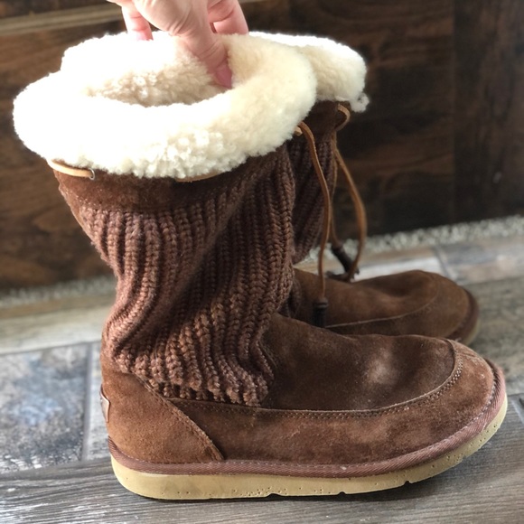 UGG Suburb suede crotchet boot leather tassels - Picture 3 of 15